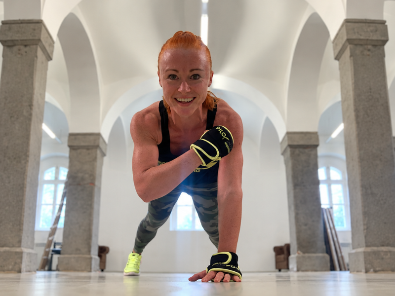 Susanne Tückmantel beim dynamischen PILOXING® KNOCKOUT Training